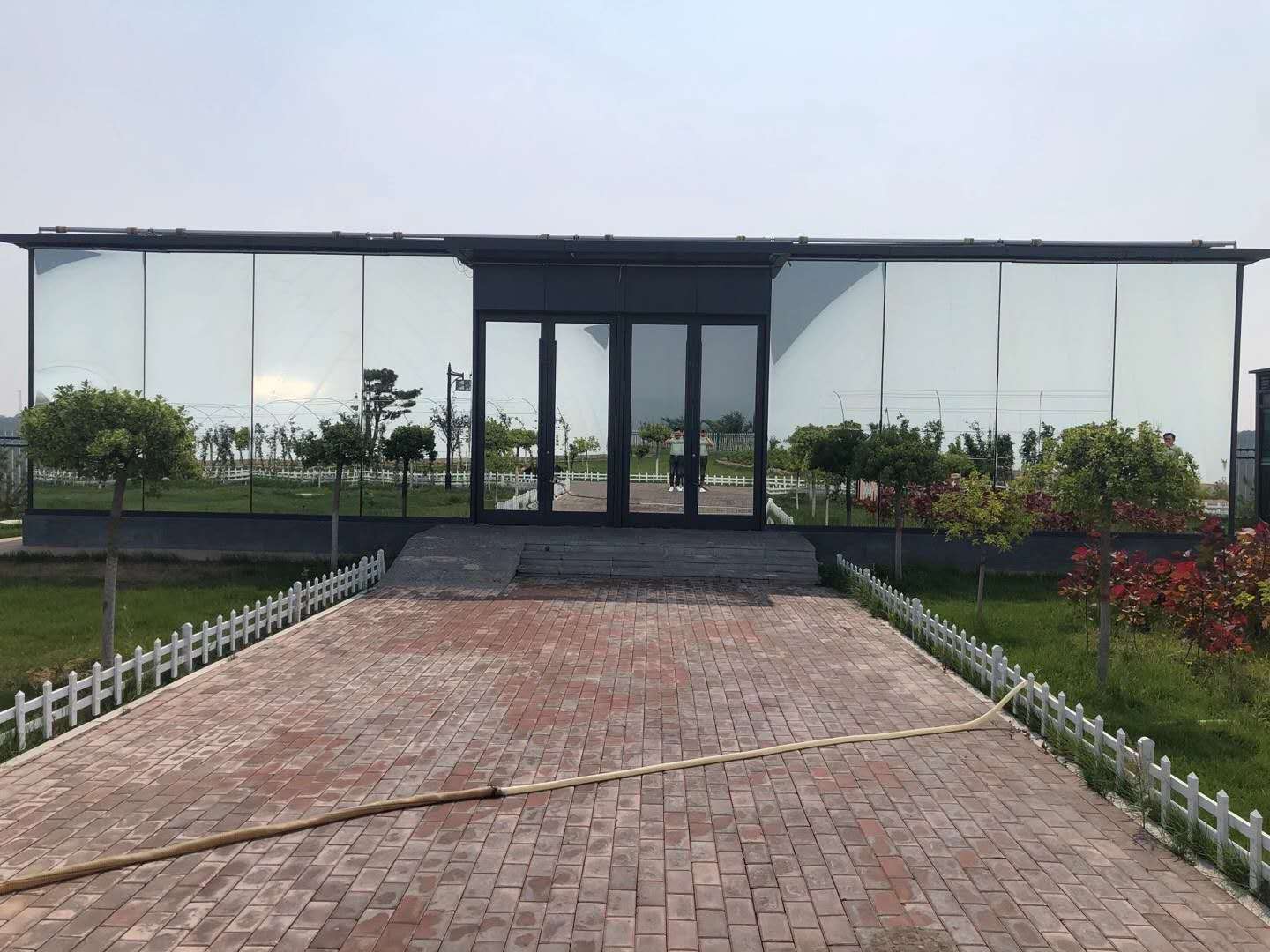 Unidirectional Perspective Glass (4) Unidirectional Perspective Glass (4)
