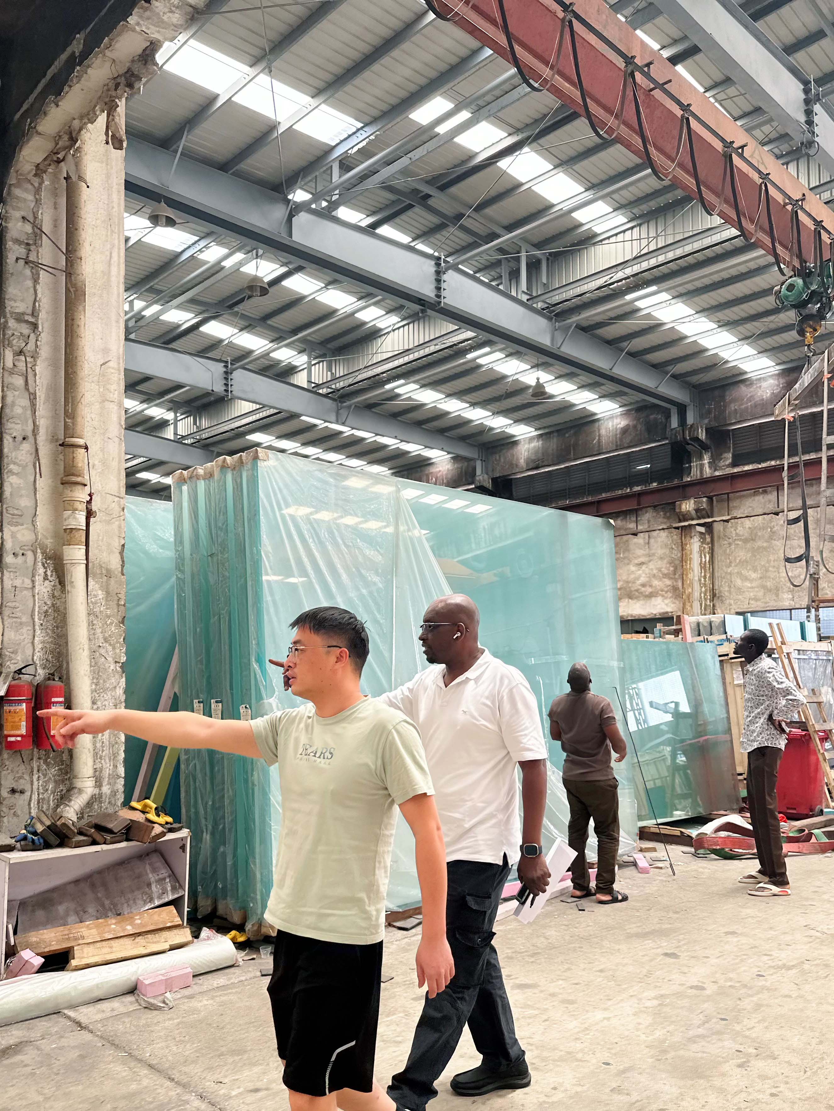 Malian Clients Conduct On-Site Visit, Focusing on High-End Coated and Ultra Clear Glass (7) Malian Clients Conduct On-Site Visit, Focusing on High-End Coated and Ultra Clear Glass (7)