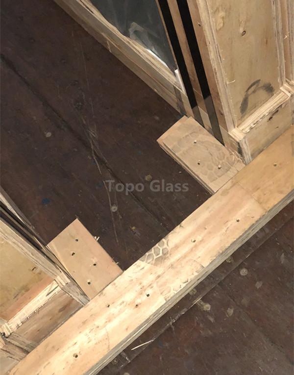 Topo Glass