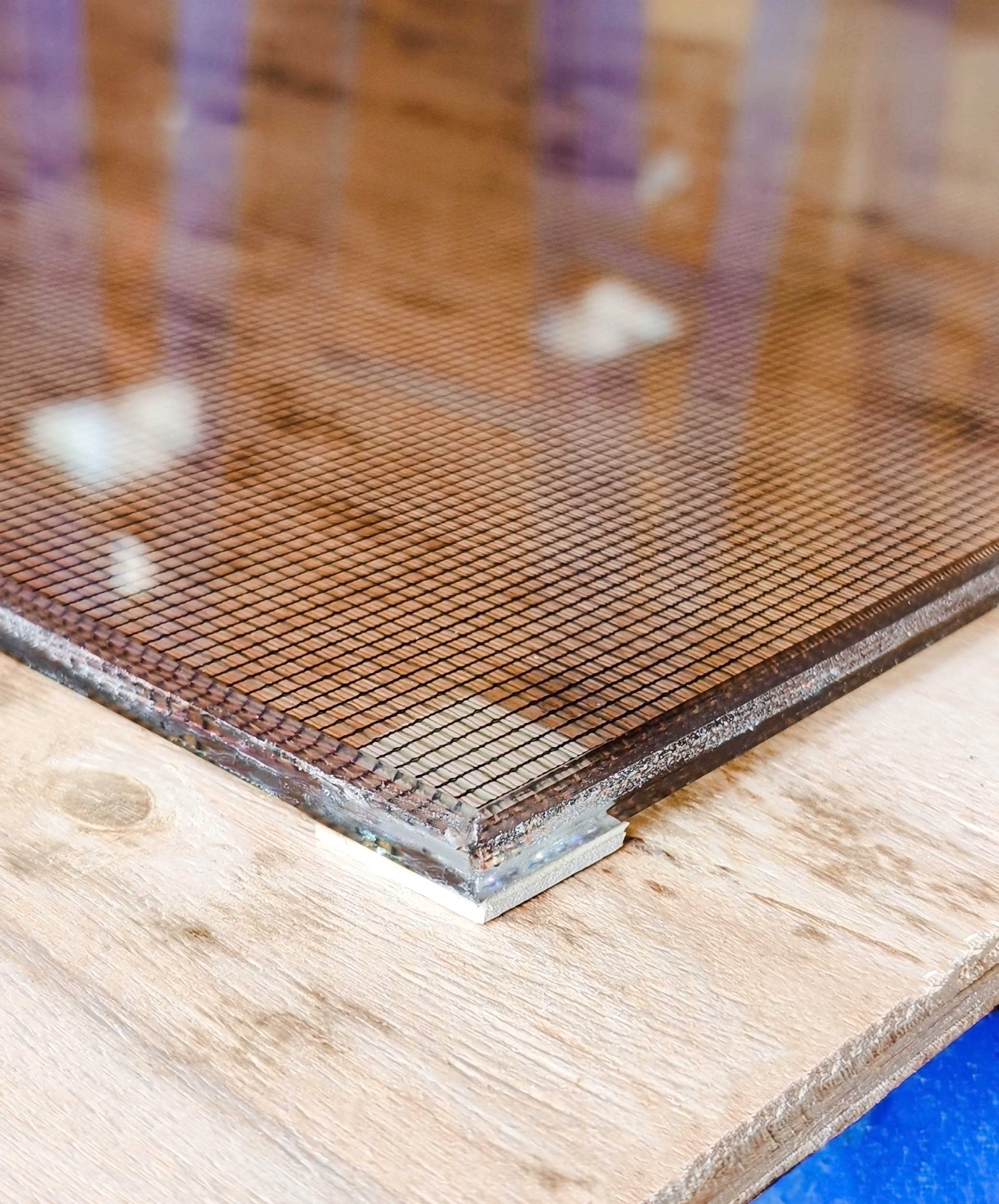 Silk Interlayer Laminated Glass (8)