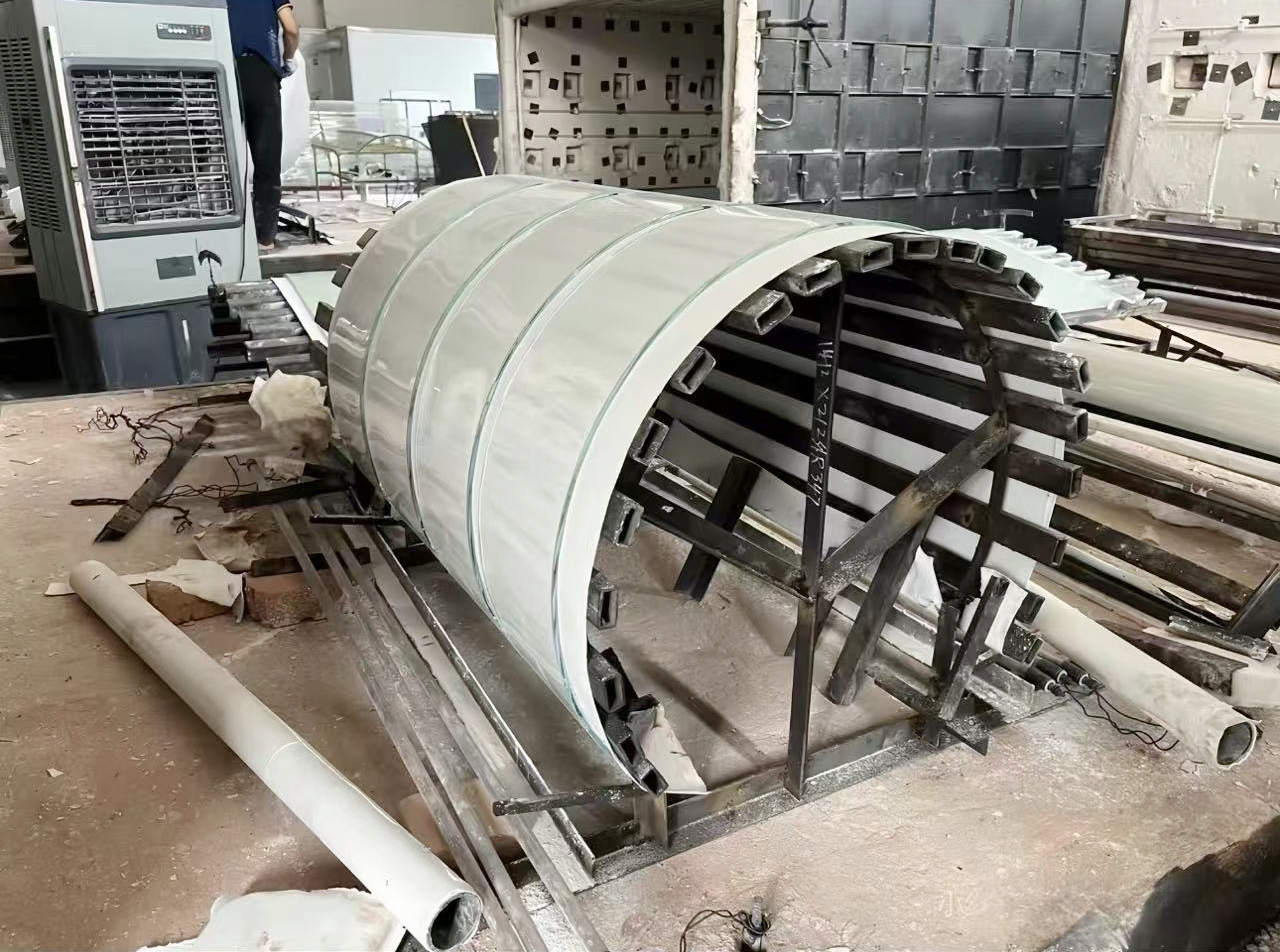 curved glass (3).jpg