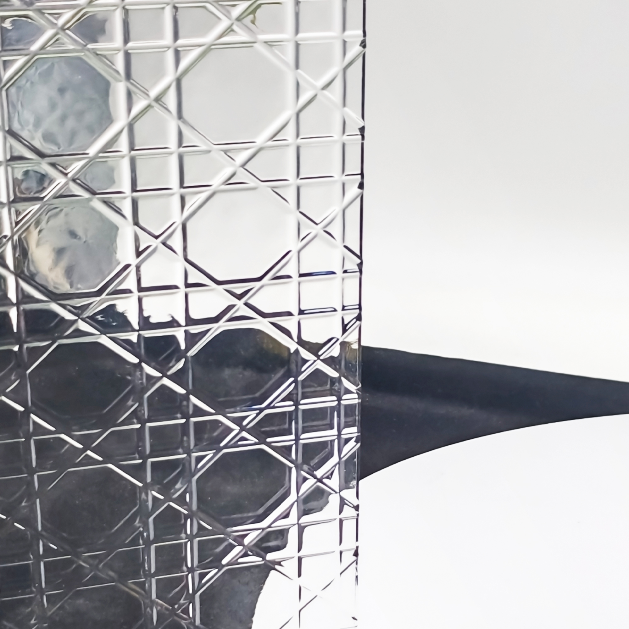 Textured Ultra Clear Dior Pattern Glass