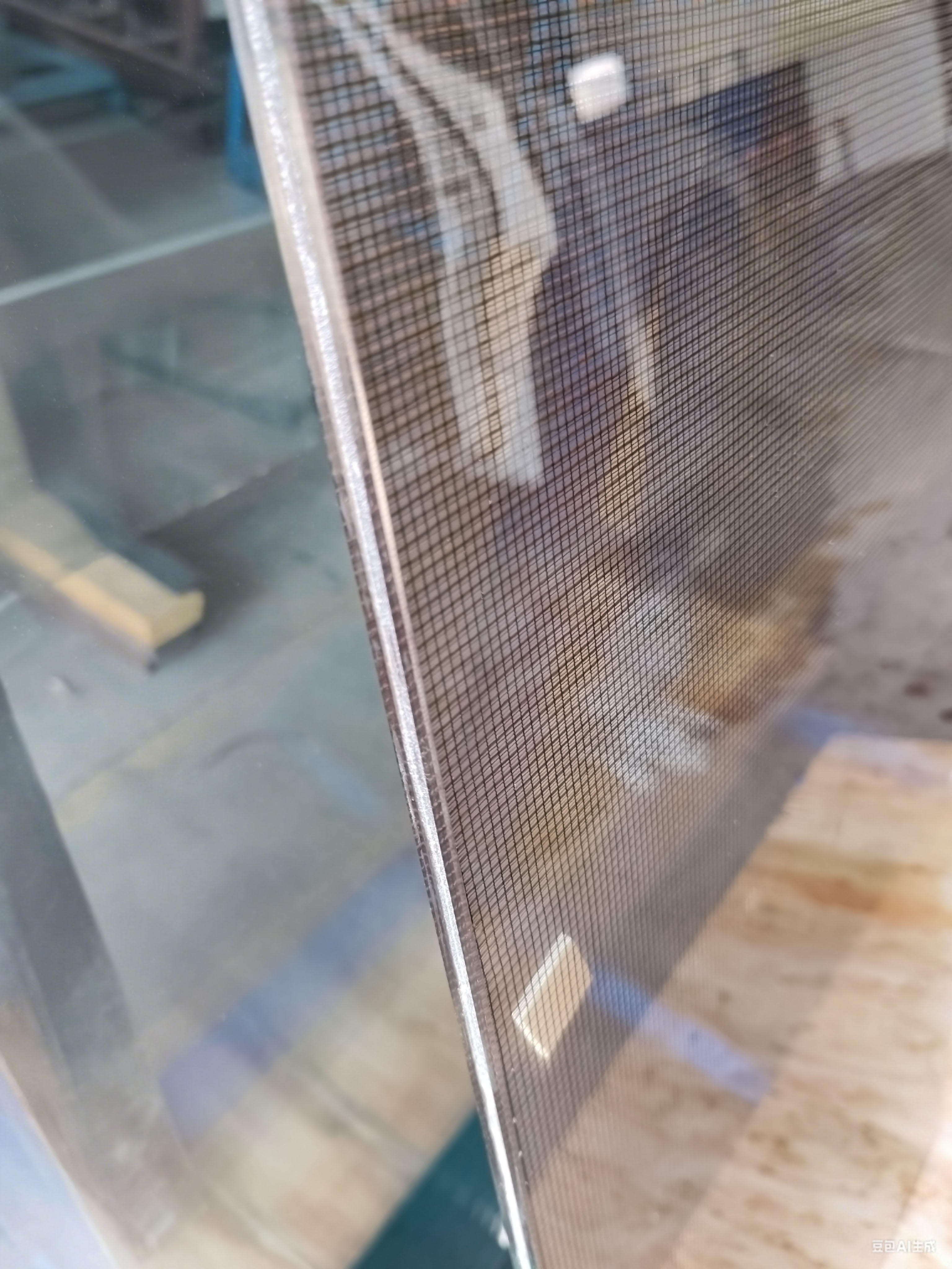 Silk Interlayer Laminated Glass