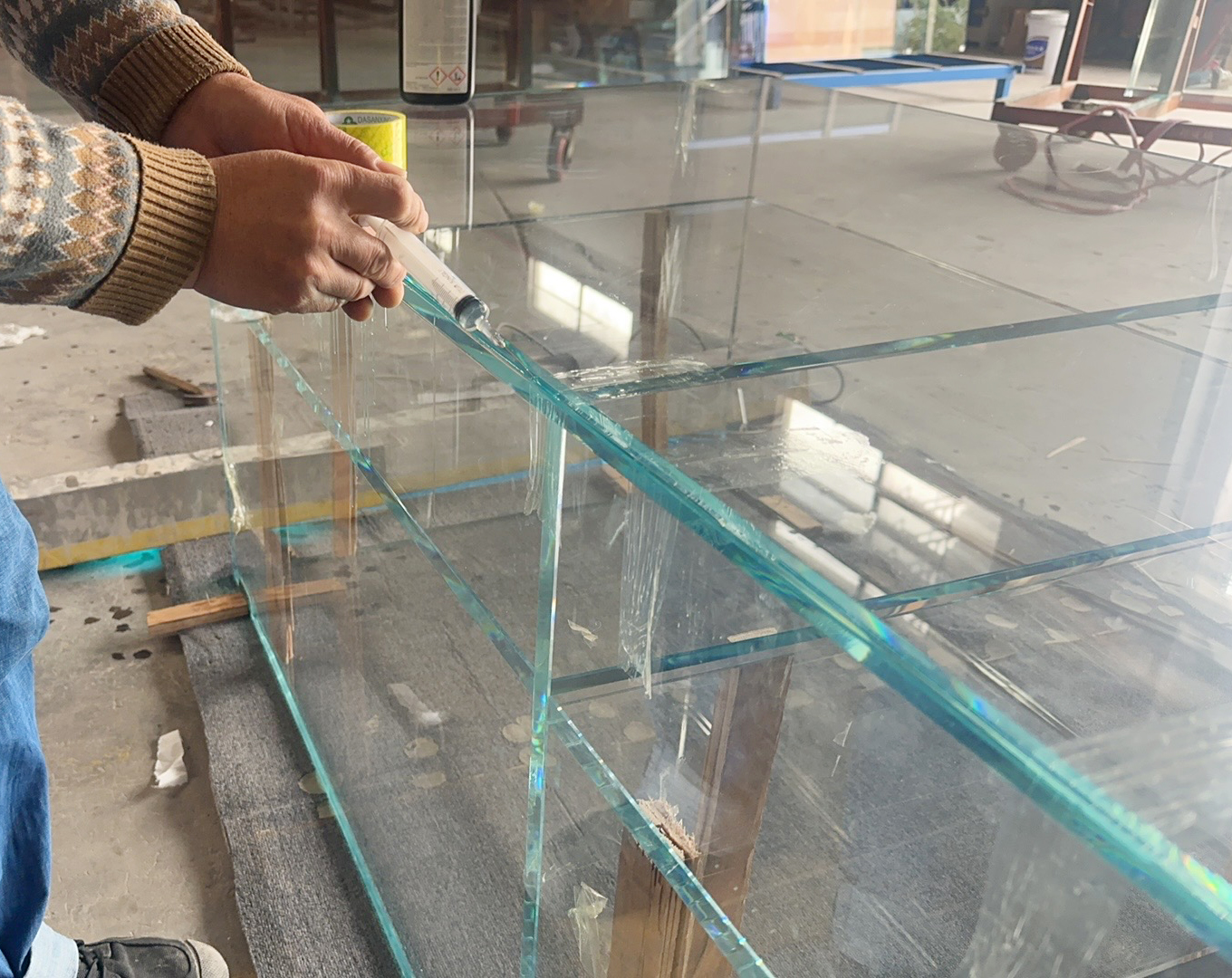 glass display cabinet (1)